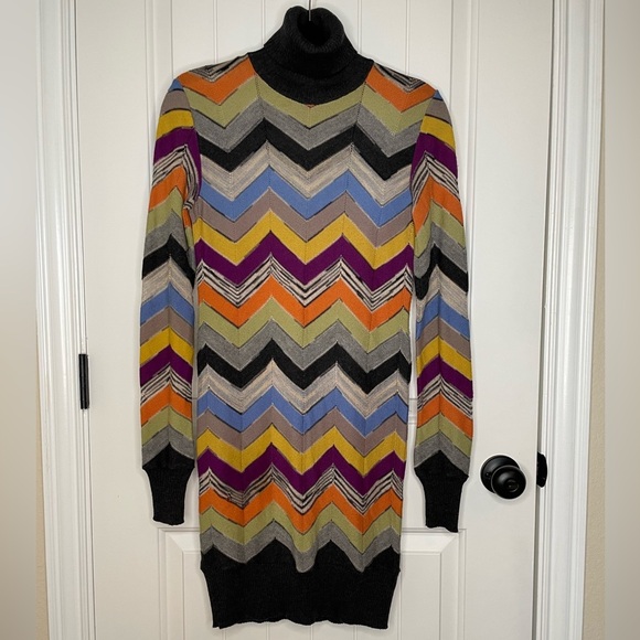 M Missoni Striped Wool Knit long sleeve Zigzag Sweater Short Mini Dress Size 4 - Picture 1 of 8